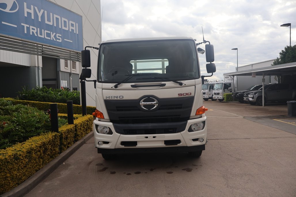 2017 Hino Gh 1828 image 7