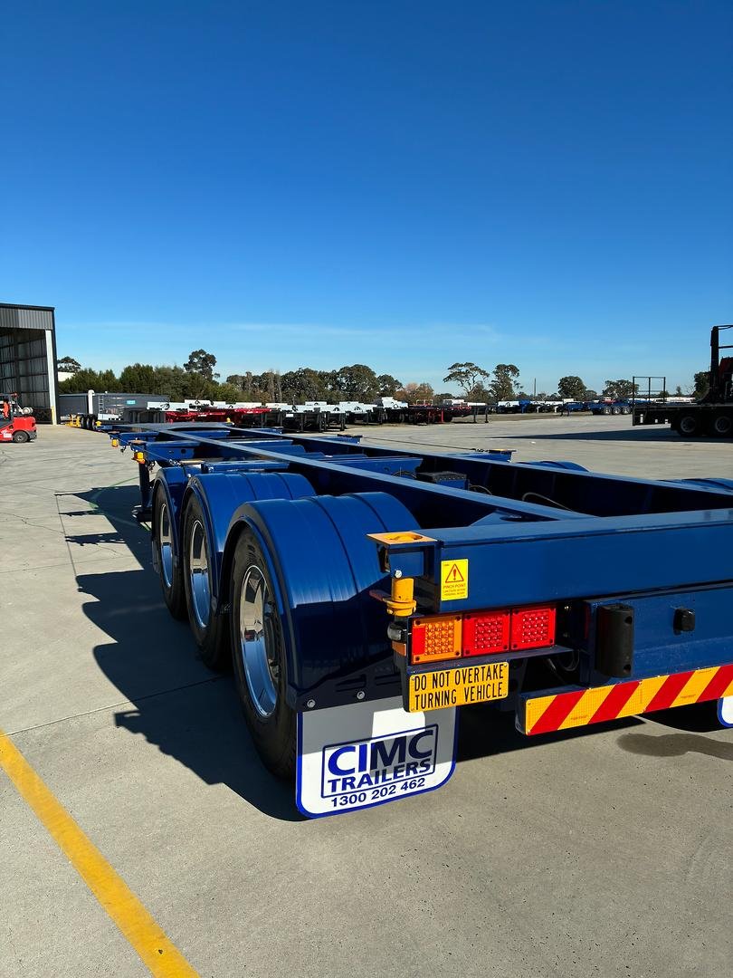 2026 CIMC Extended Bumper image 9