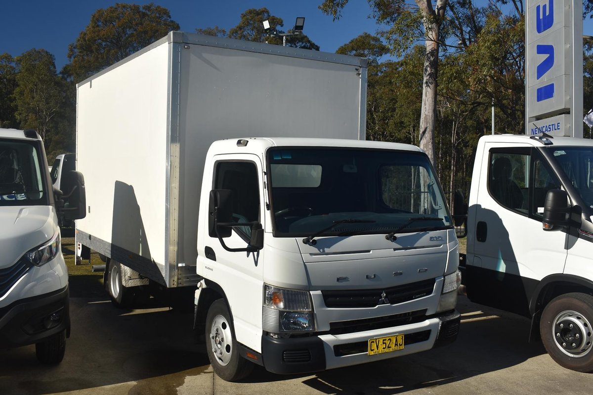 2016 Fuso Canter