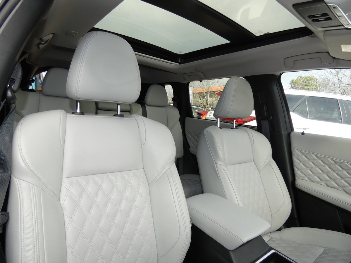 2024 Mitsubishi Outlander PHEV Exceed ZM MY24 AWD image 25