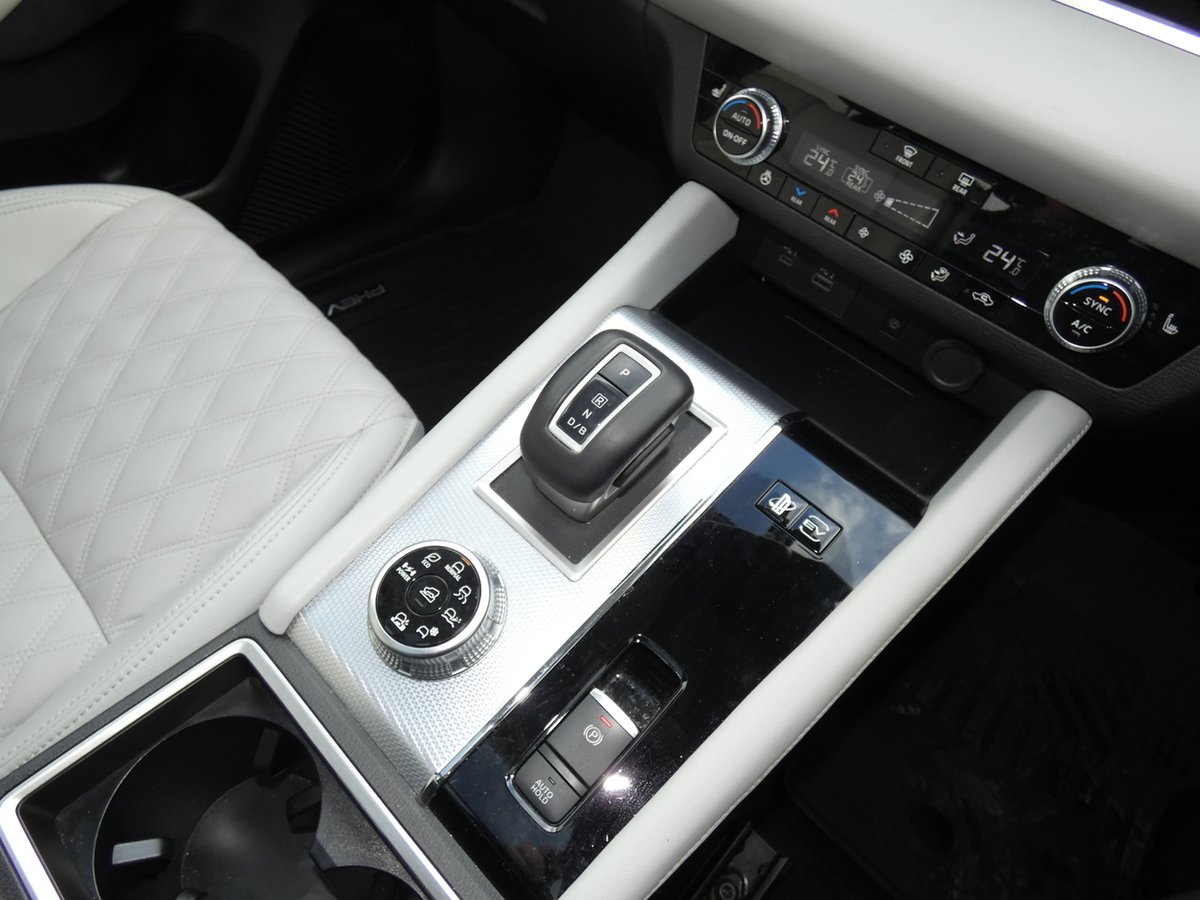 2024 Mitsubishi Outlander PHEV Exceed ZM MY24 AWD image 26