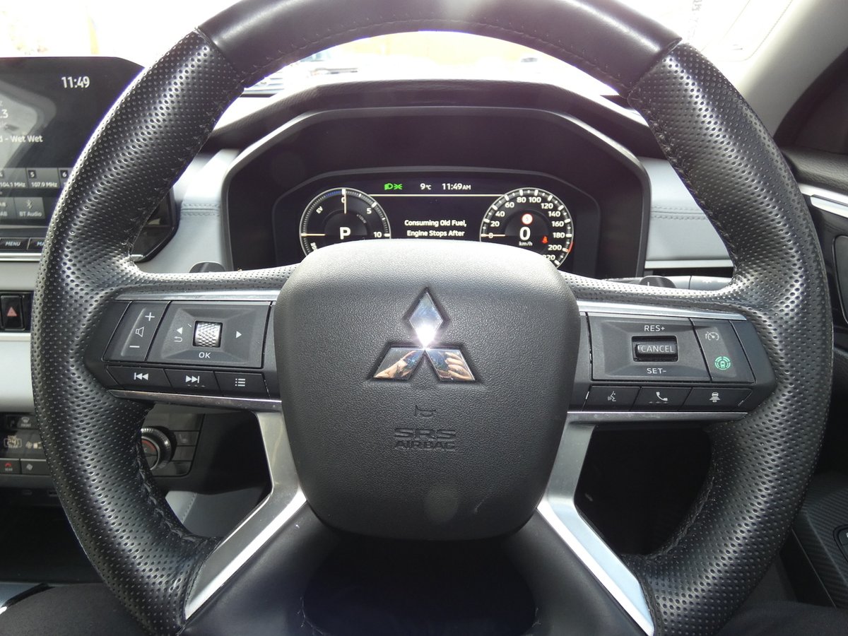2024 Mitsubishi Outlander PHEV Exceed ZM MY24 AWD image 29