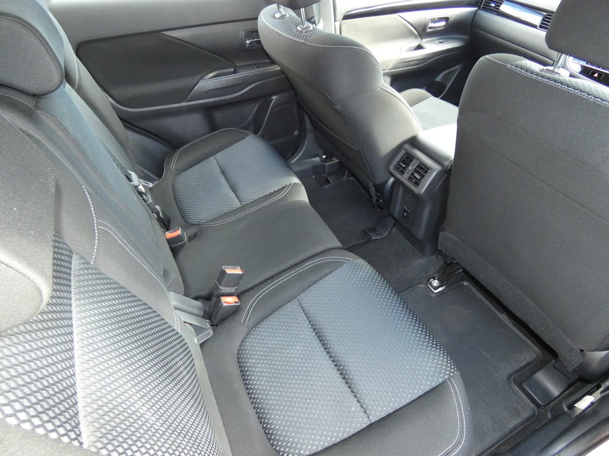2021 Mitsubishi Outlander ES ZL MY21 AWD image 13