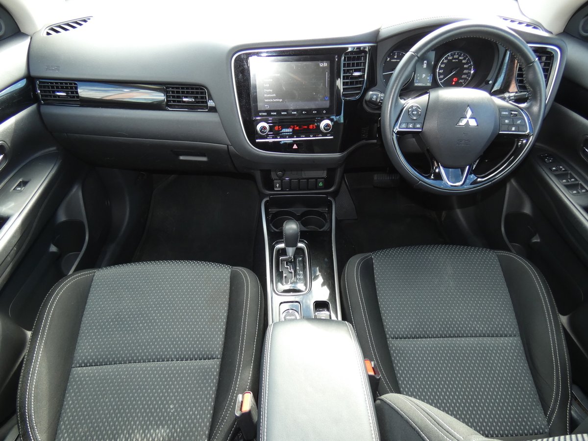 2021 Mitsubishi Outlander ES ZL MY21 AWD image 17
