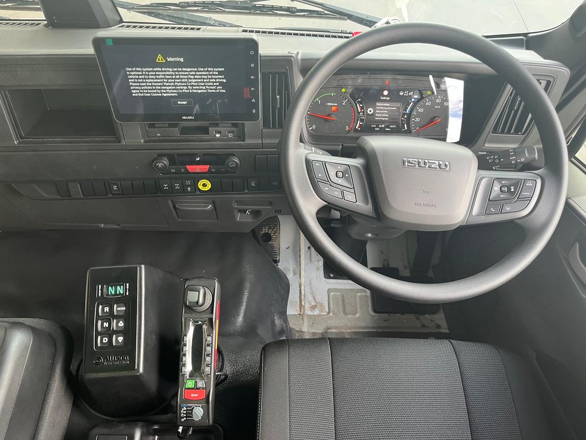 2025 Isuzu F Series FYJ 320-355 AT R60 image 18