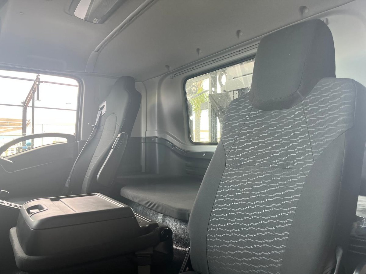 2025 Isuzu F Series FYJ 320-355 AT R60 image 21