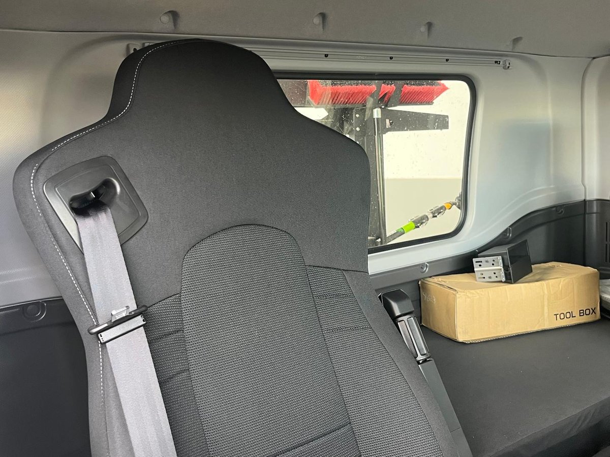 2025 Isuzu F Series FYJ 320-355 AT R60 image 12