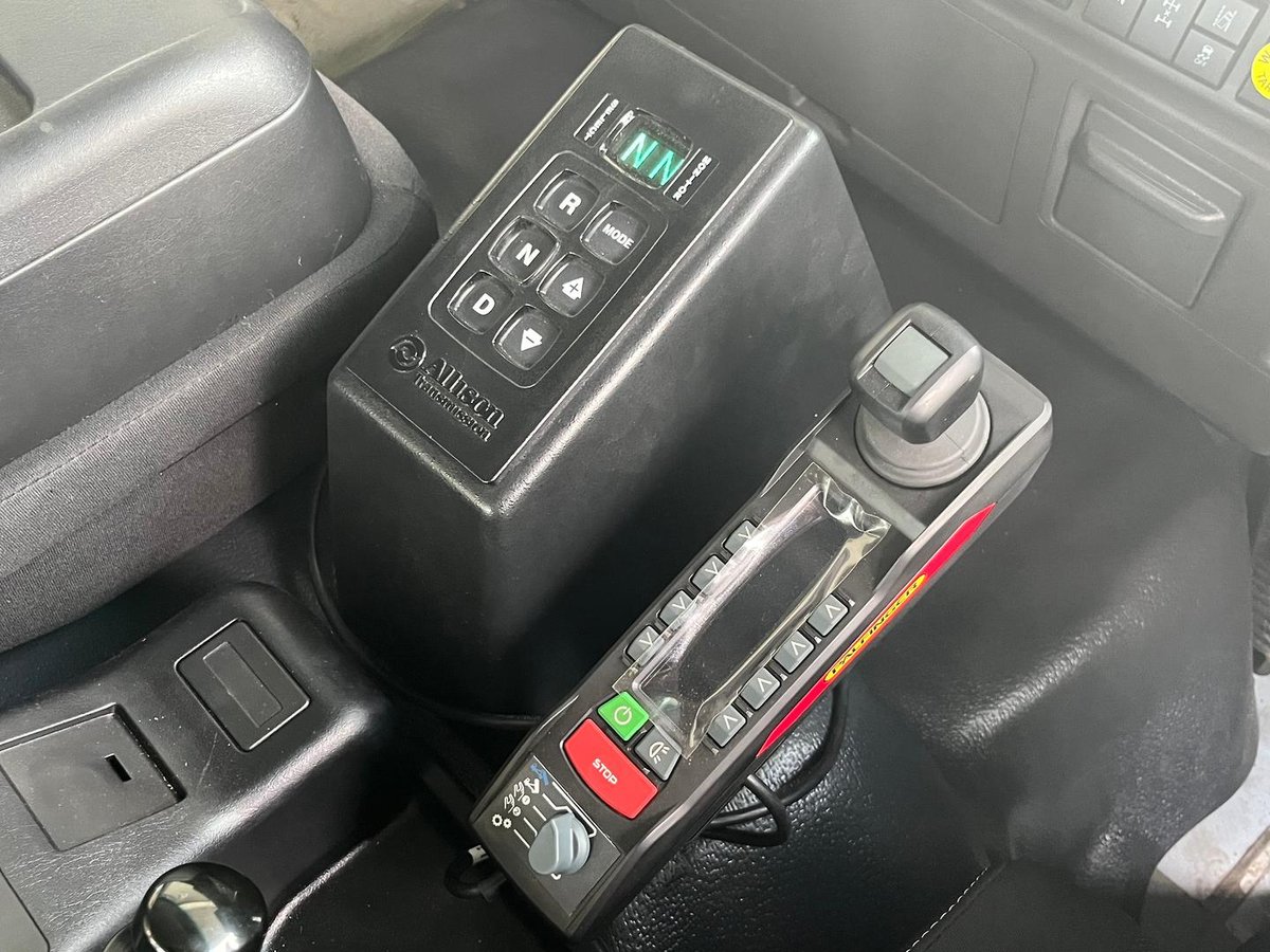 2025 Isuzu F Series FYJ 320-355 AT R60 image 13