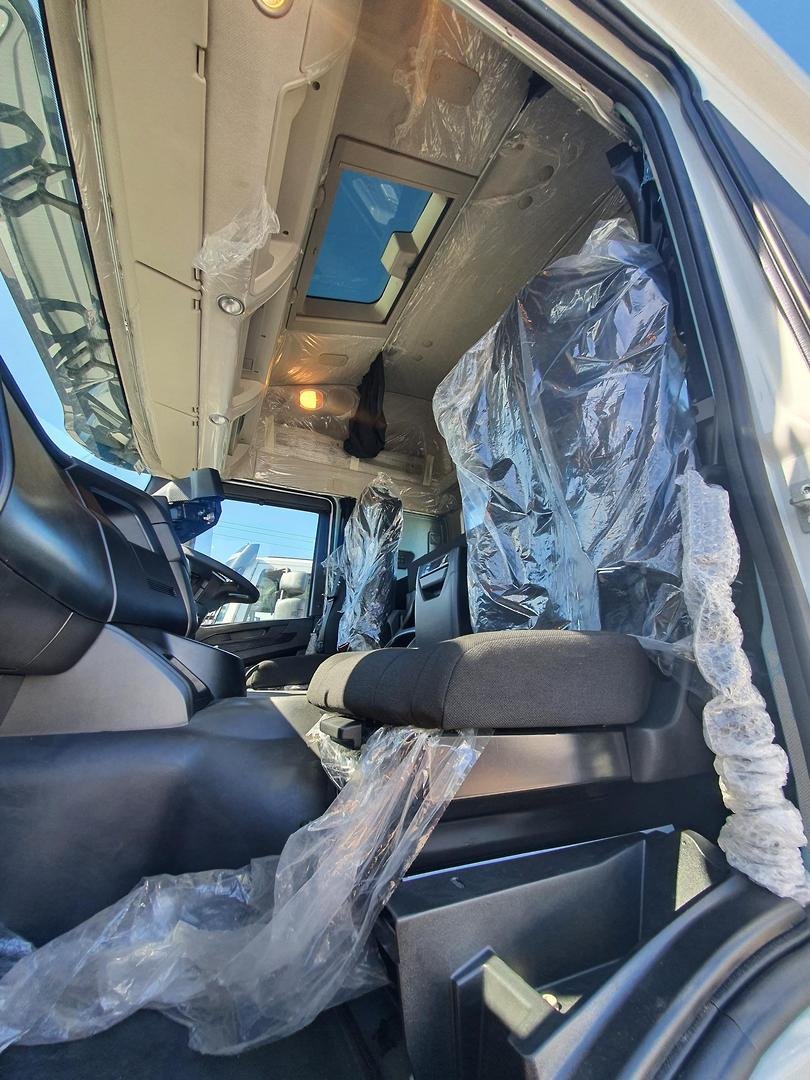2026 Iveco S-Way AT230 image 29