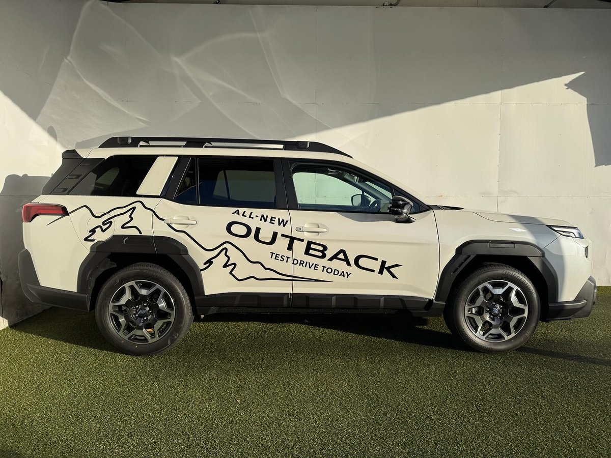 2026 Subaru Outback AWD Touring 7GEN MY26 AWD image 10