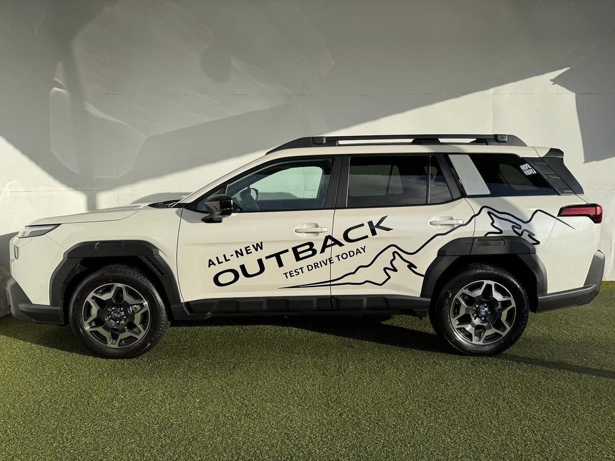 2026 Subaru Outback AWD Touring 7GEN MY26 AWD image 9