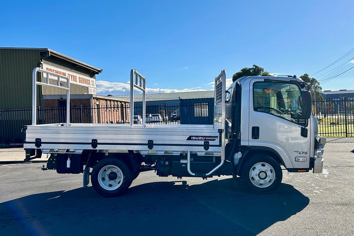 2026 Isuzu N Series NPR 45/65-175 DT D28 Tradepack image 7