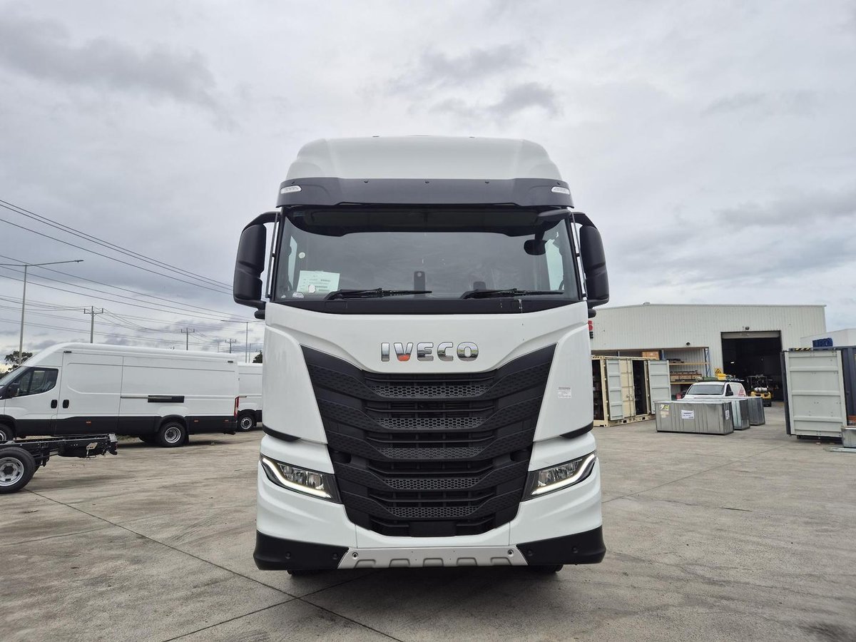 2024 Iveco S-Way AS270 image 6