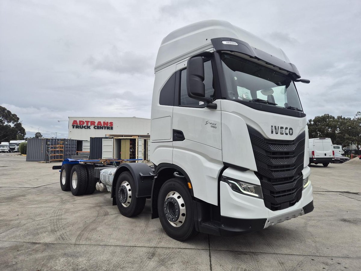 2024 Iveco S-Way AS270 image 5