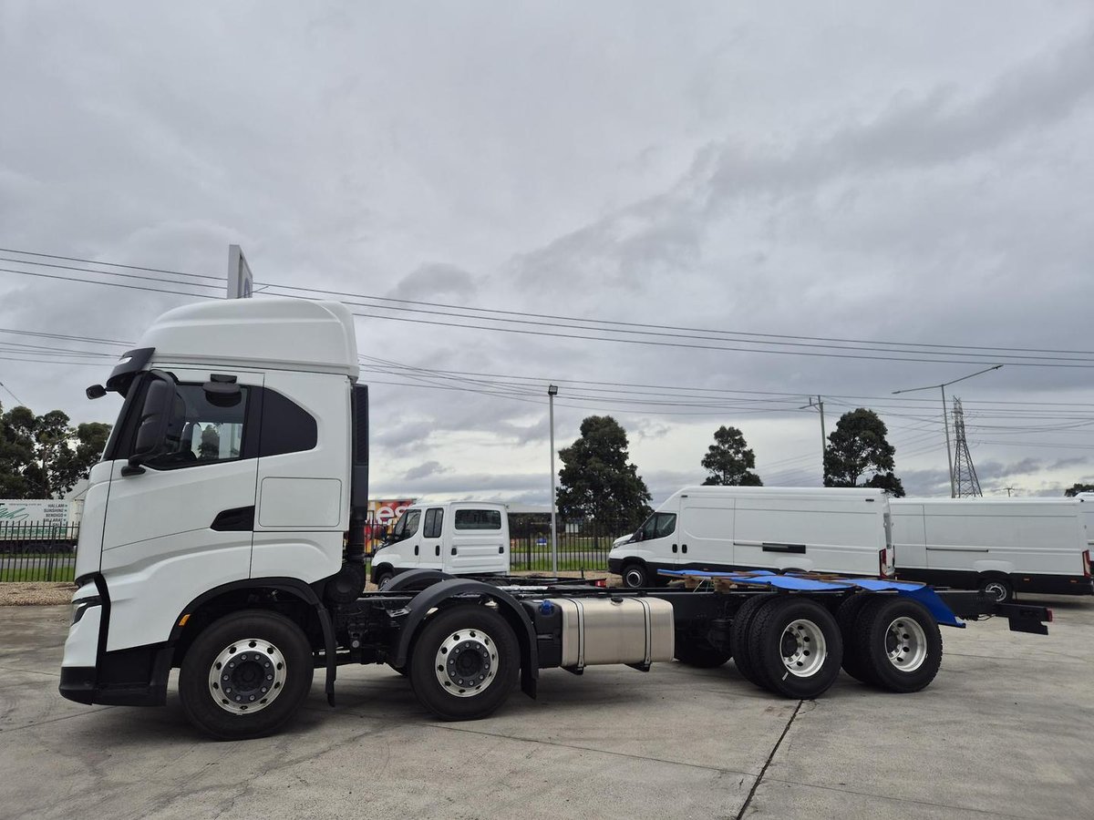 2024 Iveco S-Way AS270 image 7
