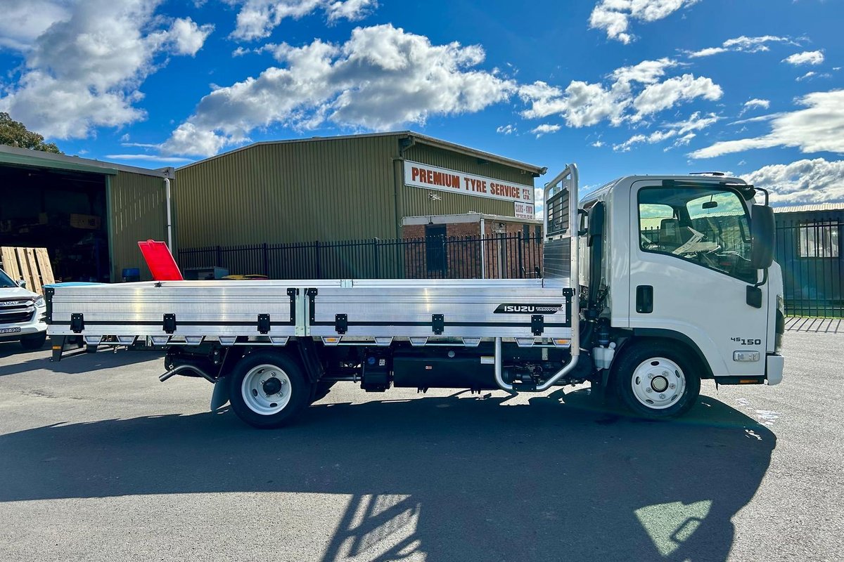 2026 Isuzu N Series NLR 45-150 DT D34 Traypack image 7