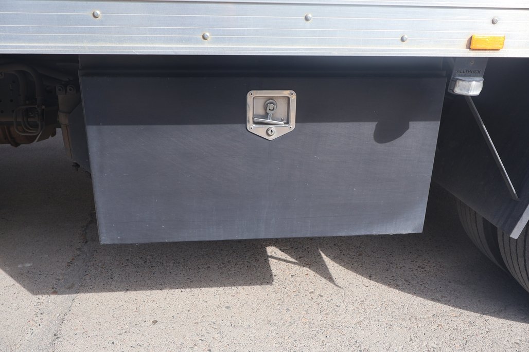 2018 ISUZU FRR 107-210 image 14