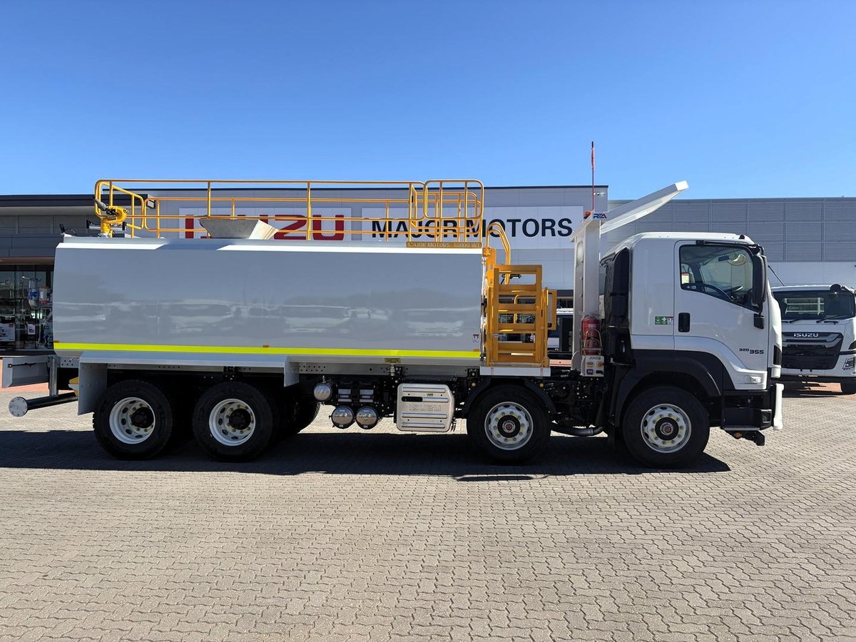 2026 Isuzu Fyh 320-355 At R60 8X4 Water Car image 5