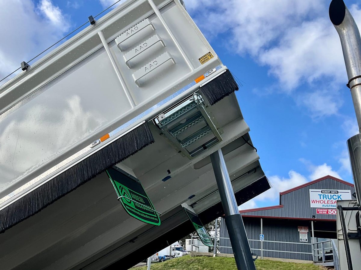 2011 Volvo Fm Series image 27