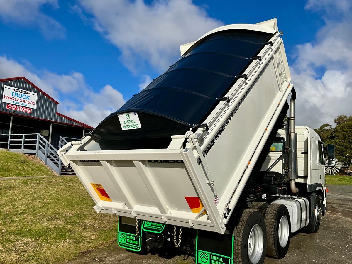 2011 Volvo Fm Series image 5