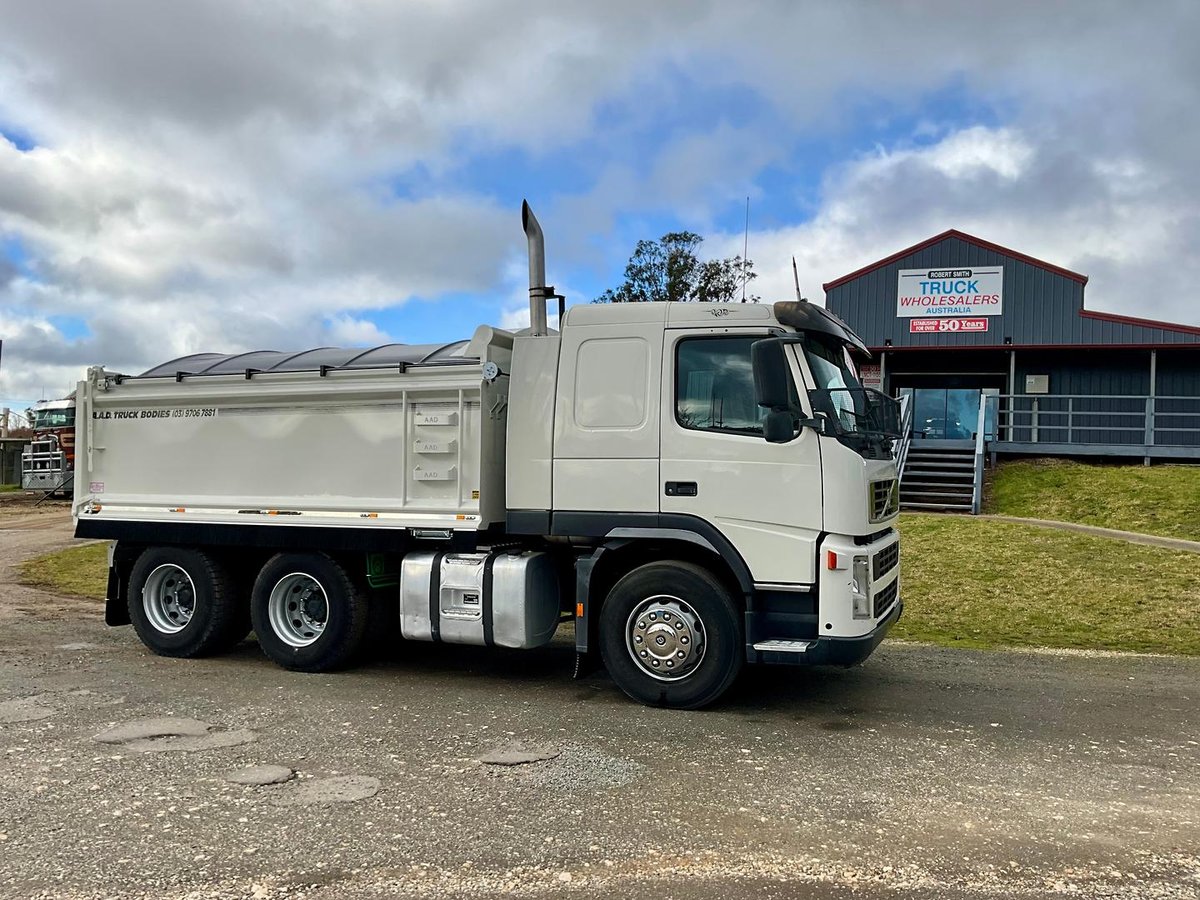2011 Volvo Fm Series image 32