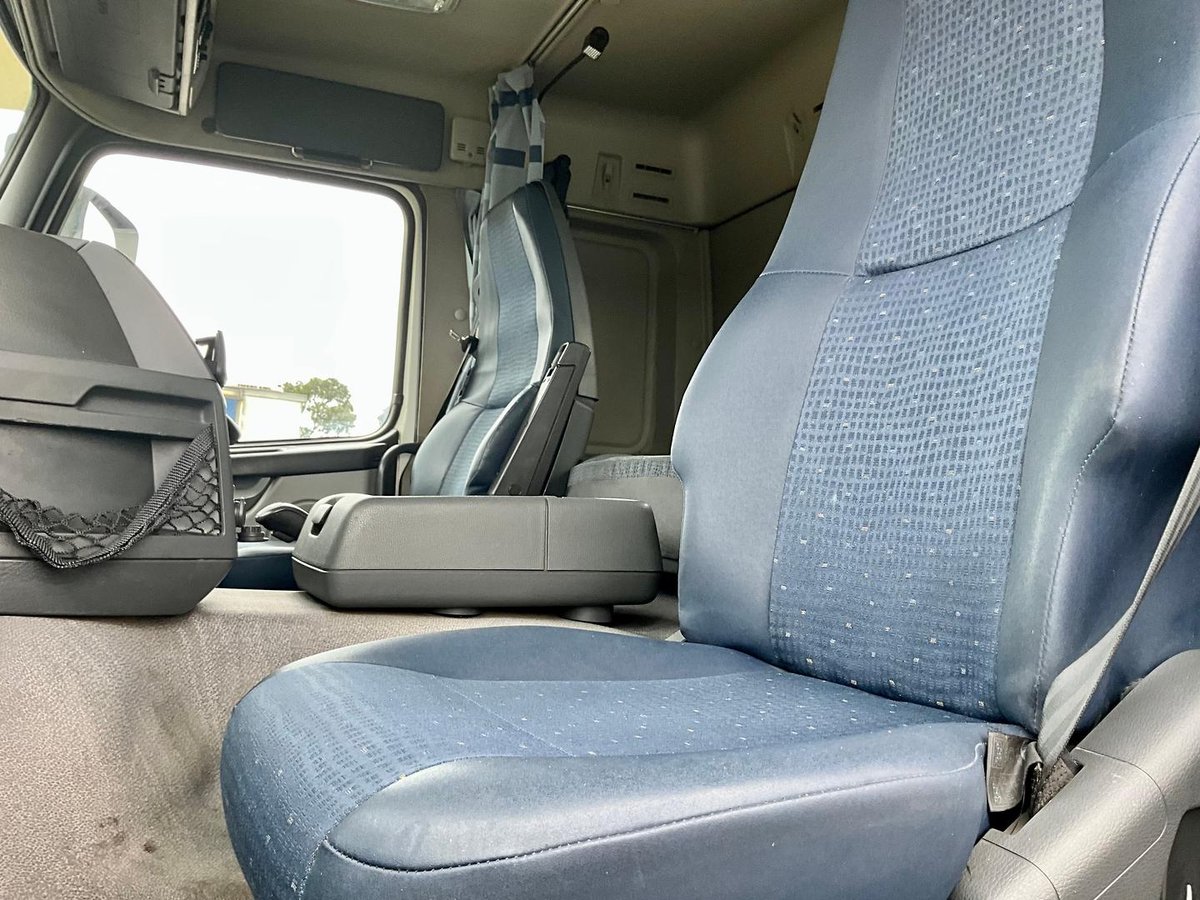 2011 Volvo Fm Series image 20