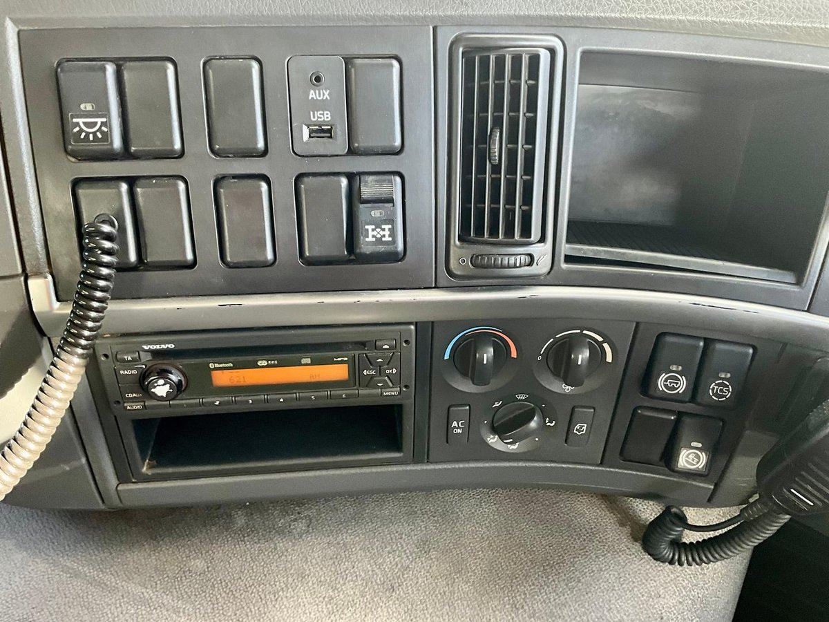2011 Volvo Fm Series image 20