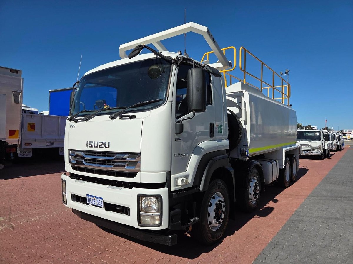 2026 Isuzu Fyh 300-350 8X4 Auto 18000L Water Cart image 12