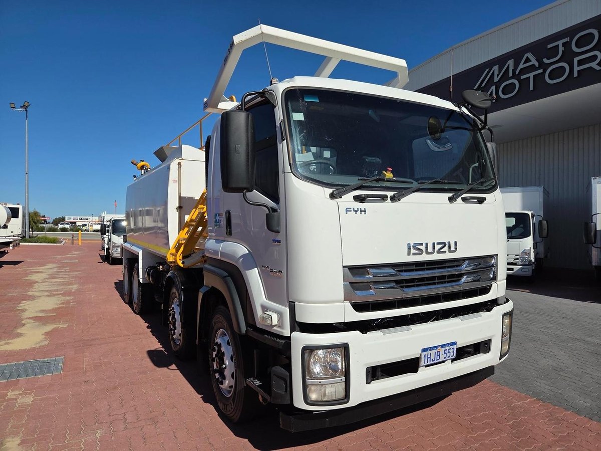 2026 Isuzu Fyh 300-350 8X4 Auto 18000L Water Cart image 15