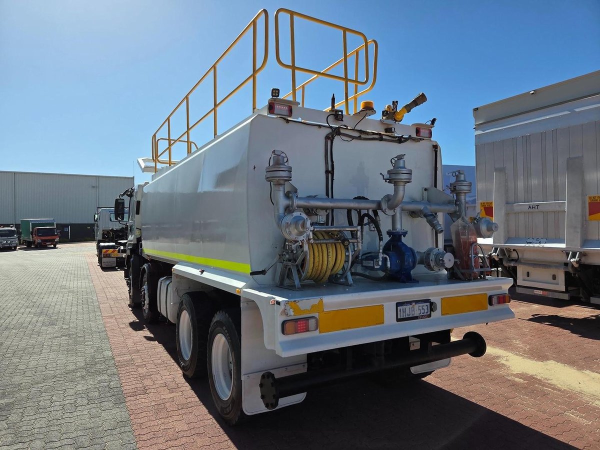 2026 Isuzu Fyh 300-350 8X4 Auto 18000L Water Cart image 10
