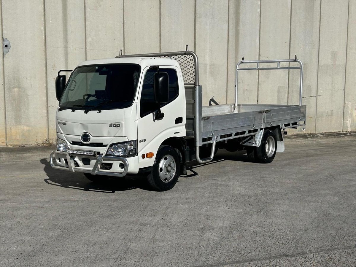 2020 Hino 300 Series