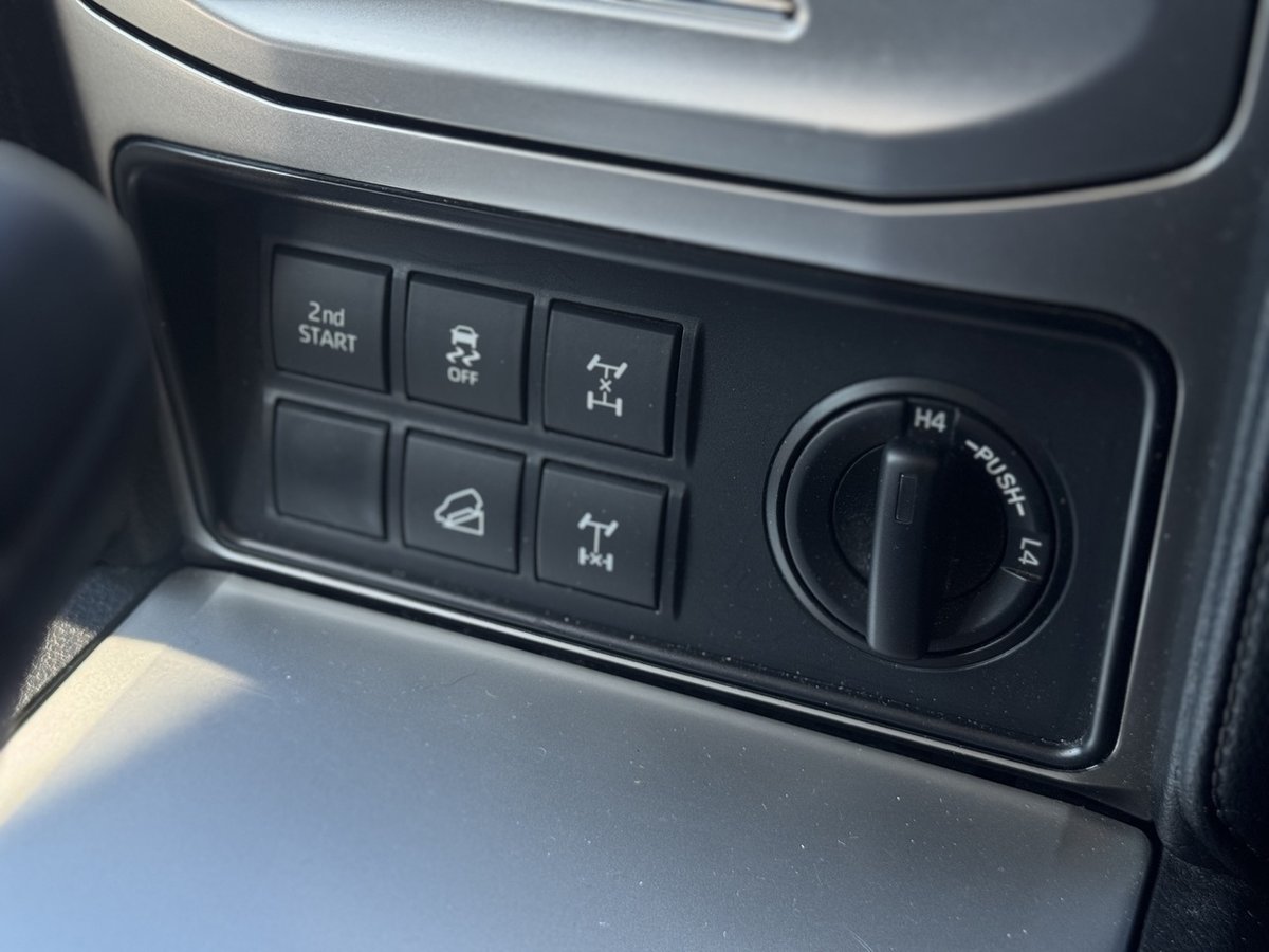 2018 Toyota Landcruiser Prado GXL GDJ150R 4X4 Dual Range image 16