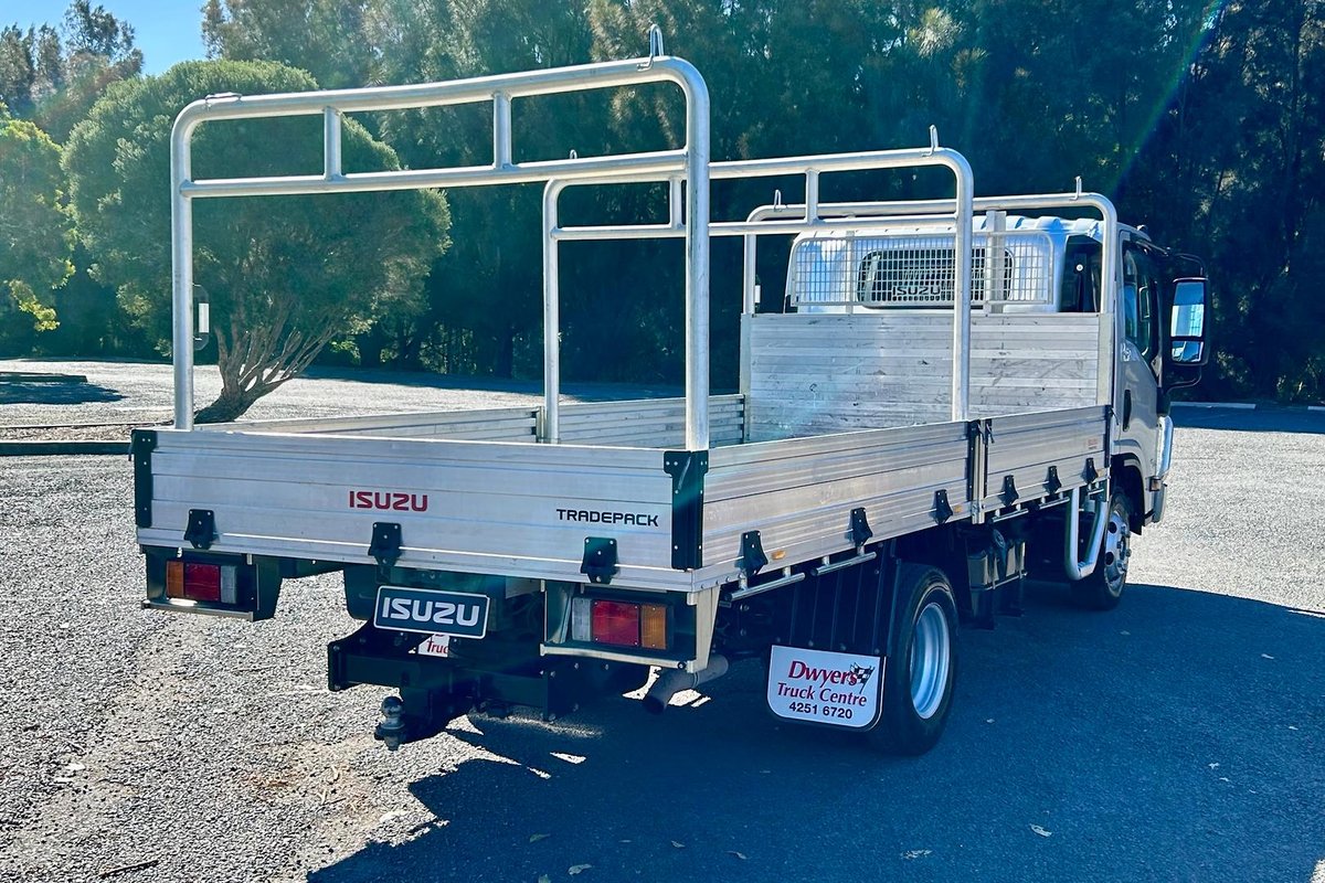 2022 Isuzu N Series NPR 45/55-155 Tradepack image 6