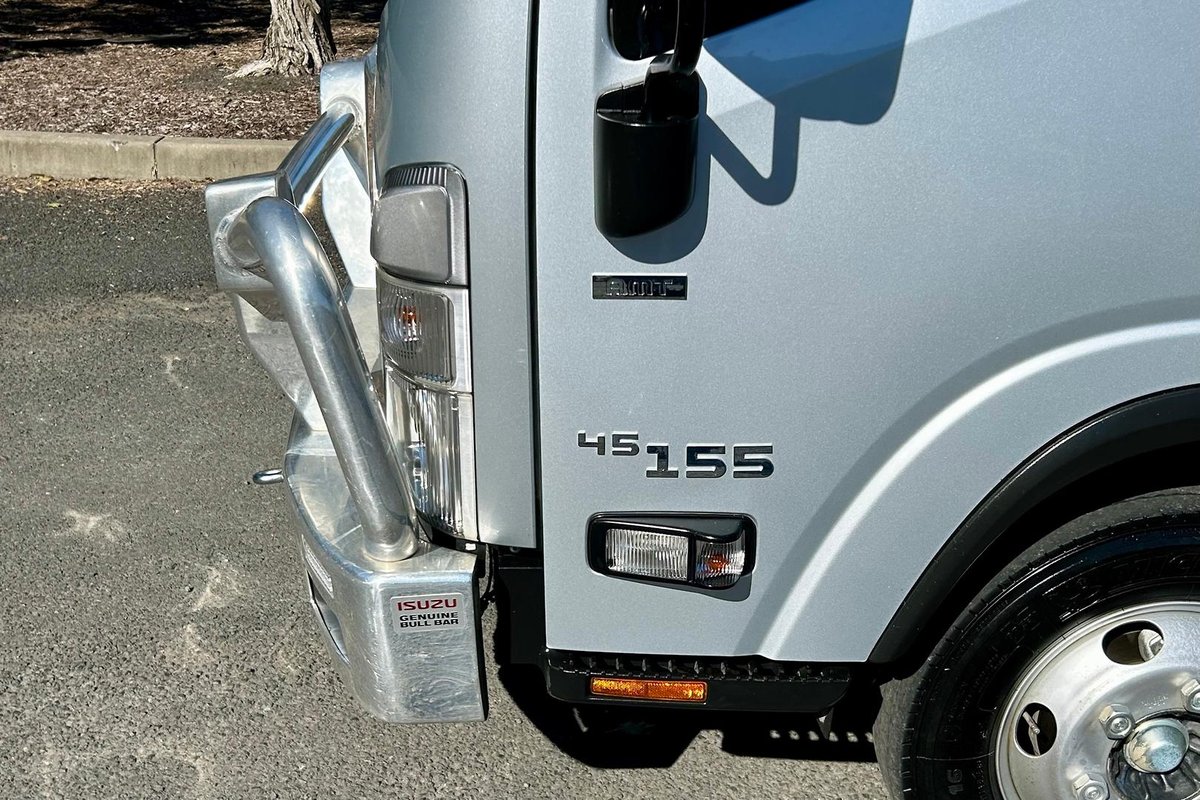 2022 Isuzu N Series NPR 45/55-155 Tradepack image 10