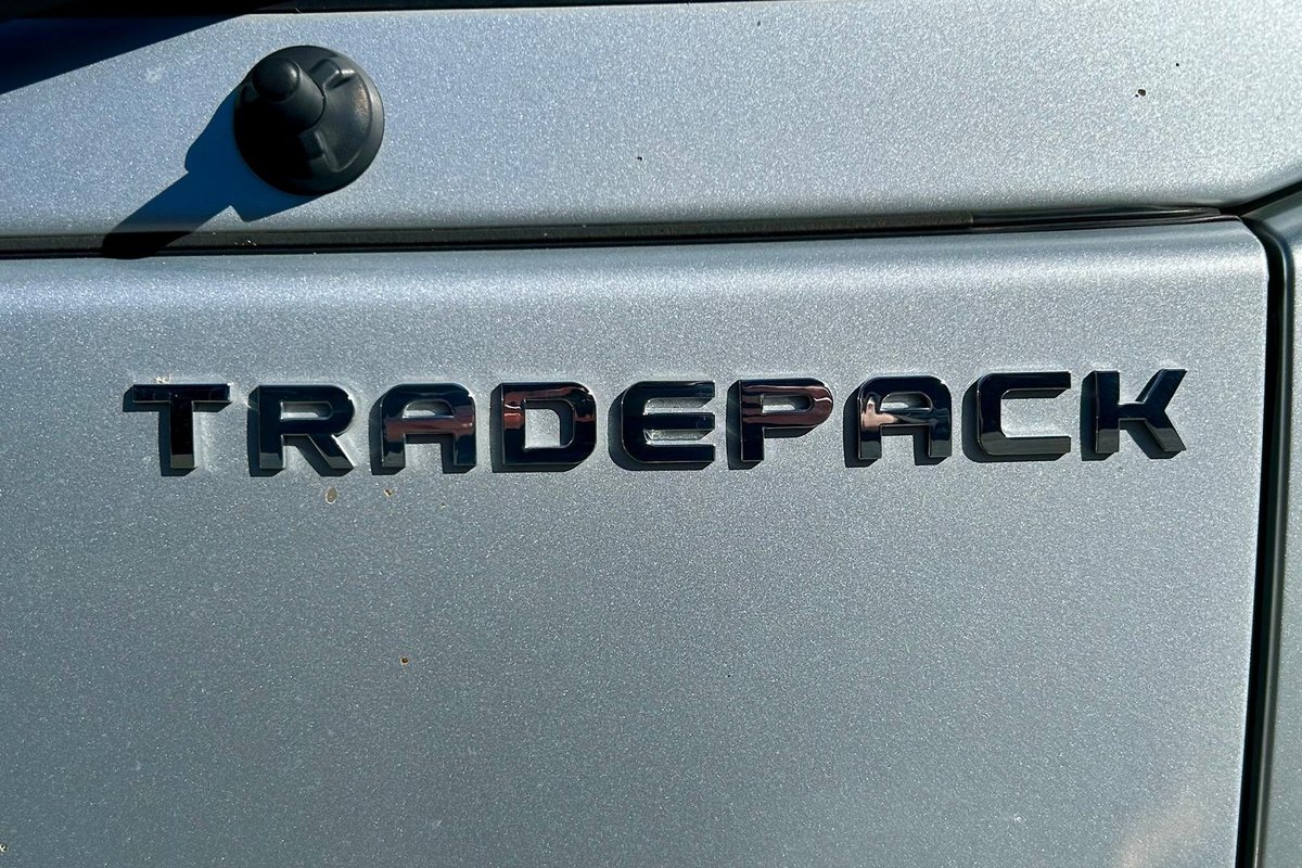 2022 Isuzu N Series NPR 45/55-155 Tradepack image 17
