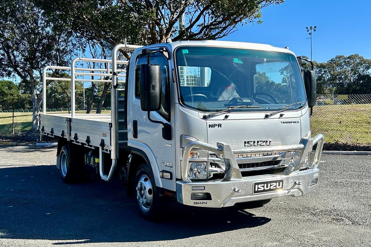 2022 Isuzu N Series NPR 45/55-155 Tradepack image 8
