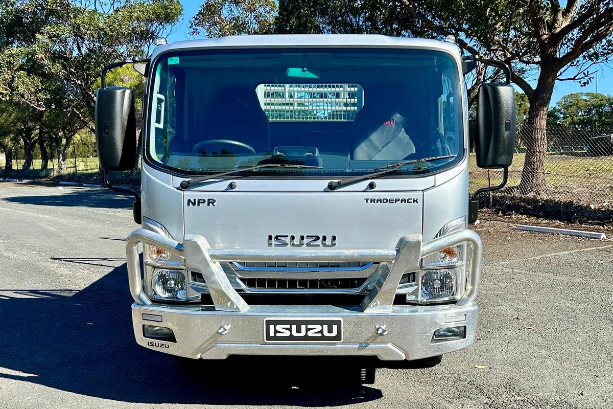 2022 Isuzu N Series NPR 45/55-155 Tradepack image 9