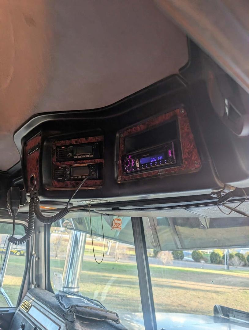 2011 Western Star 4900 Series 4900FX image 17