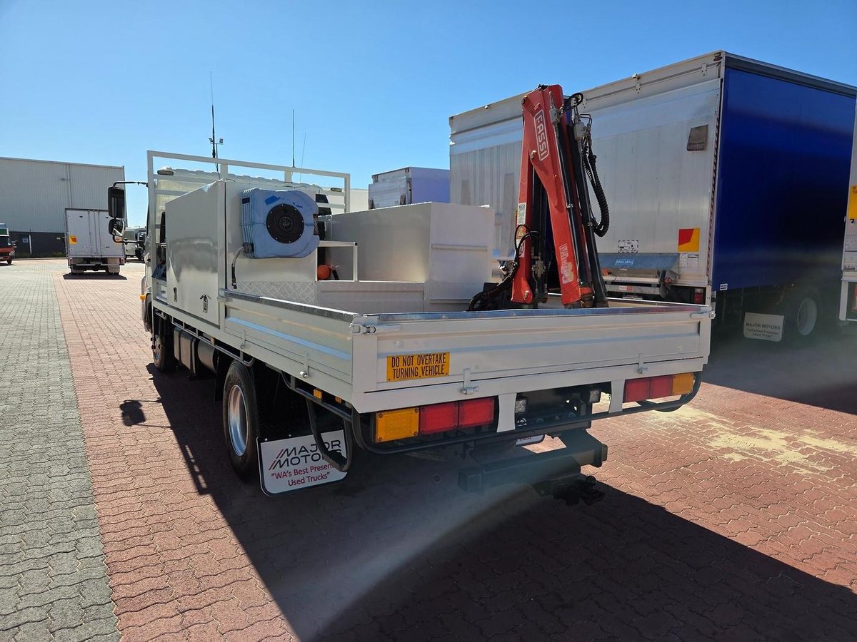 2013 Hino Fc 1022-500 Series Service Truck And Crane Combo image 11