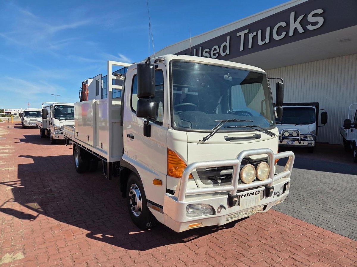2013 Hino Fc 1022-500 Series Service Truck And Crane Combo image 8