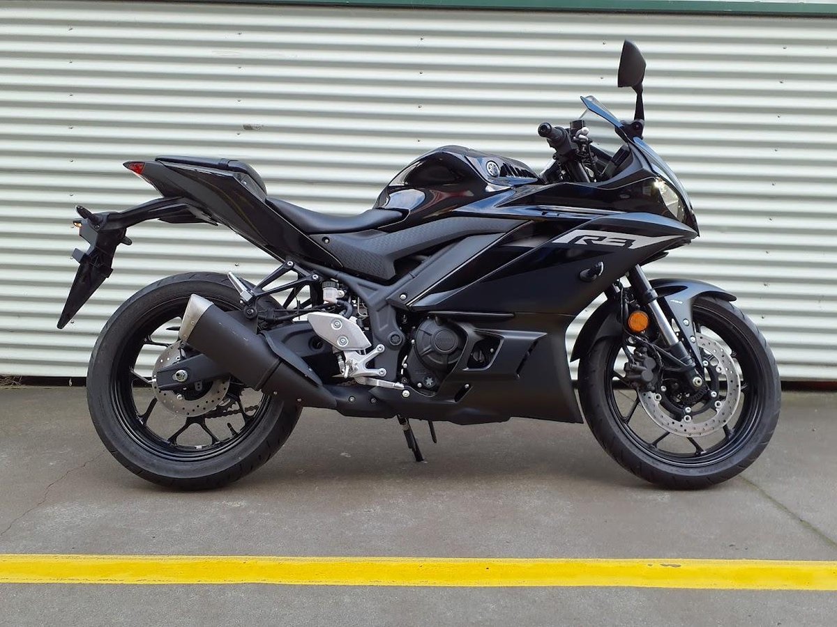 2024 Yamaha YZF-R3 R3 Black