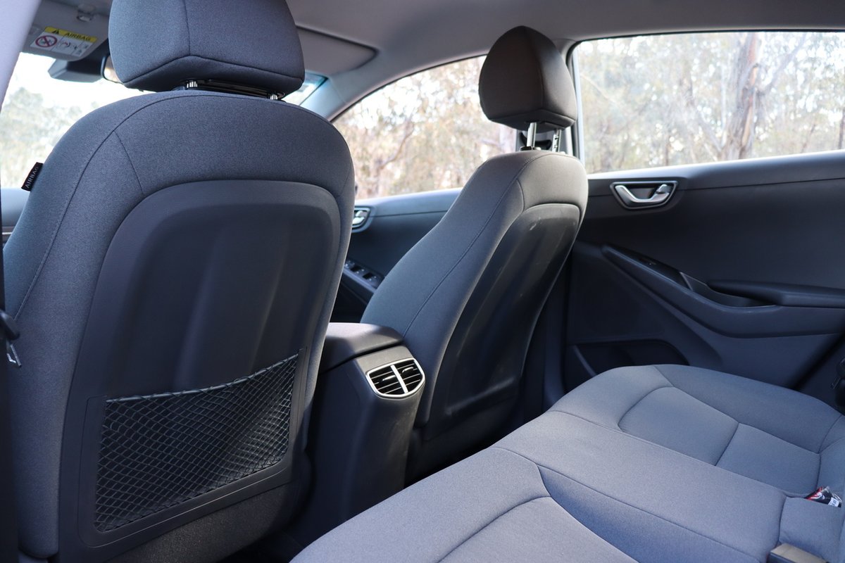 2020 Hyundai IONIQ Plug-in Elite AE.V4 MY21 image 21