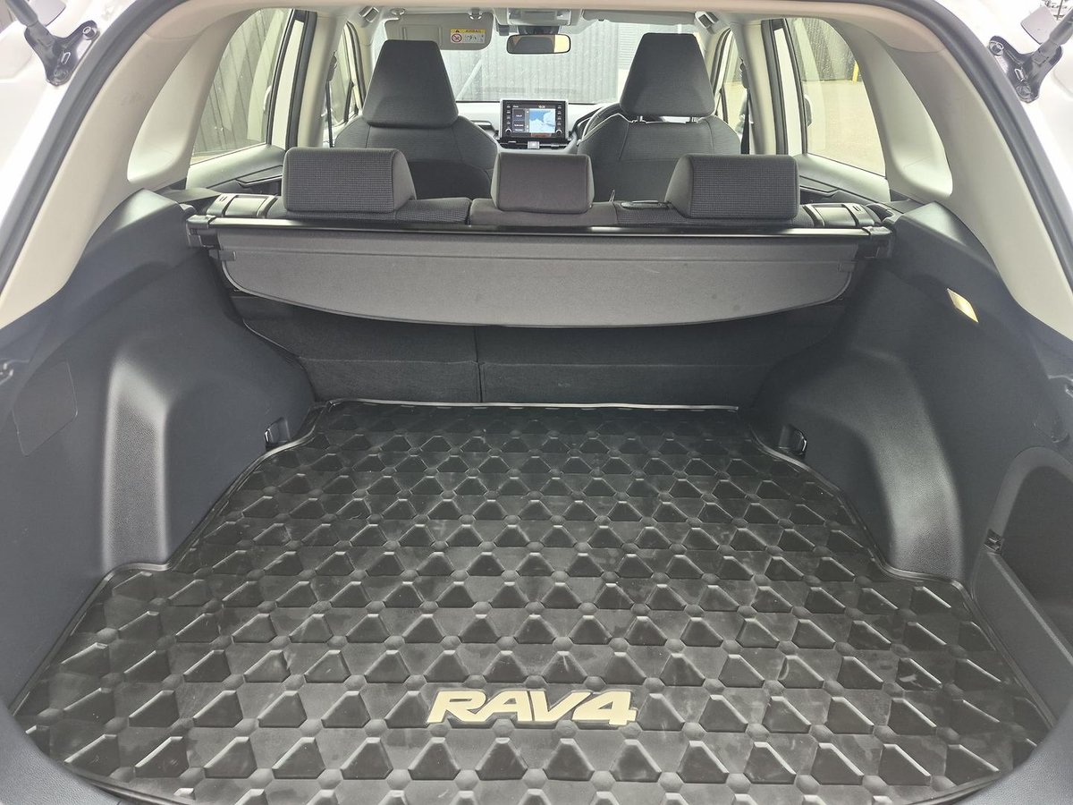 2022 Toyota RAV4 GX AXAH54R 4X4 On Demand image 10