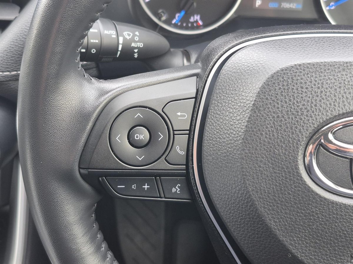 2022 Toyota RAV4 GX AXAH54R 4X4 On Demand image 16