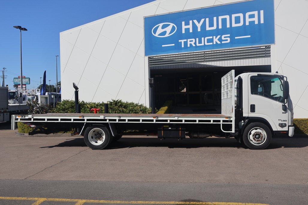 2019 ISUZU NQR 80-190 image 15