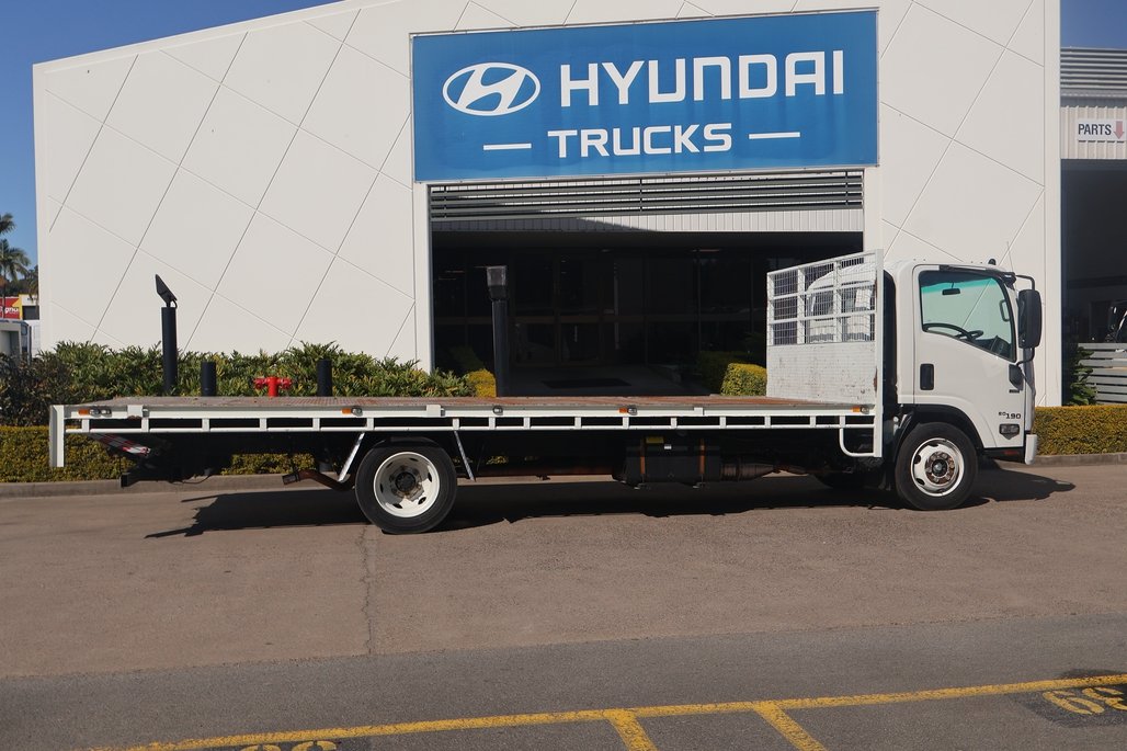 2019 ISUZU NQR 80-190 image 16