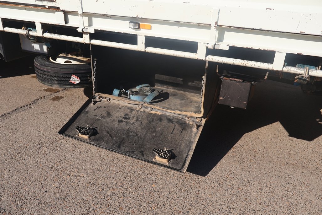 2019 Isuzu Nqr 80-190 image 19