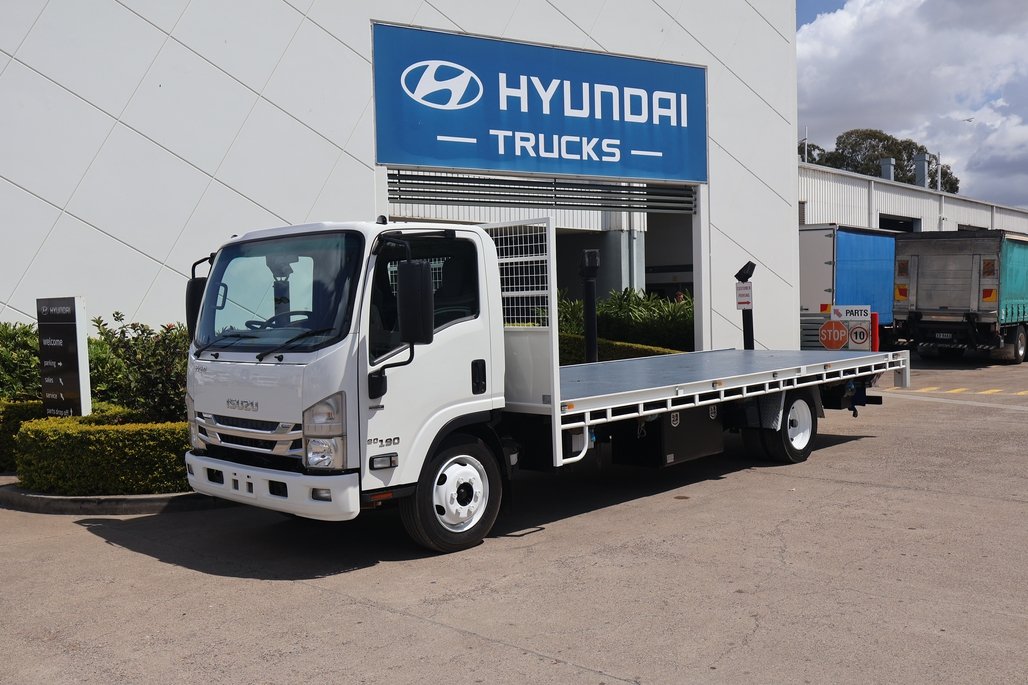 2019 Isuzu Nqr