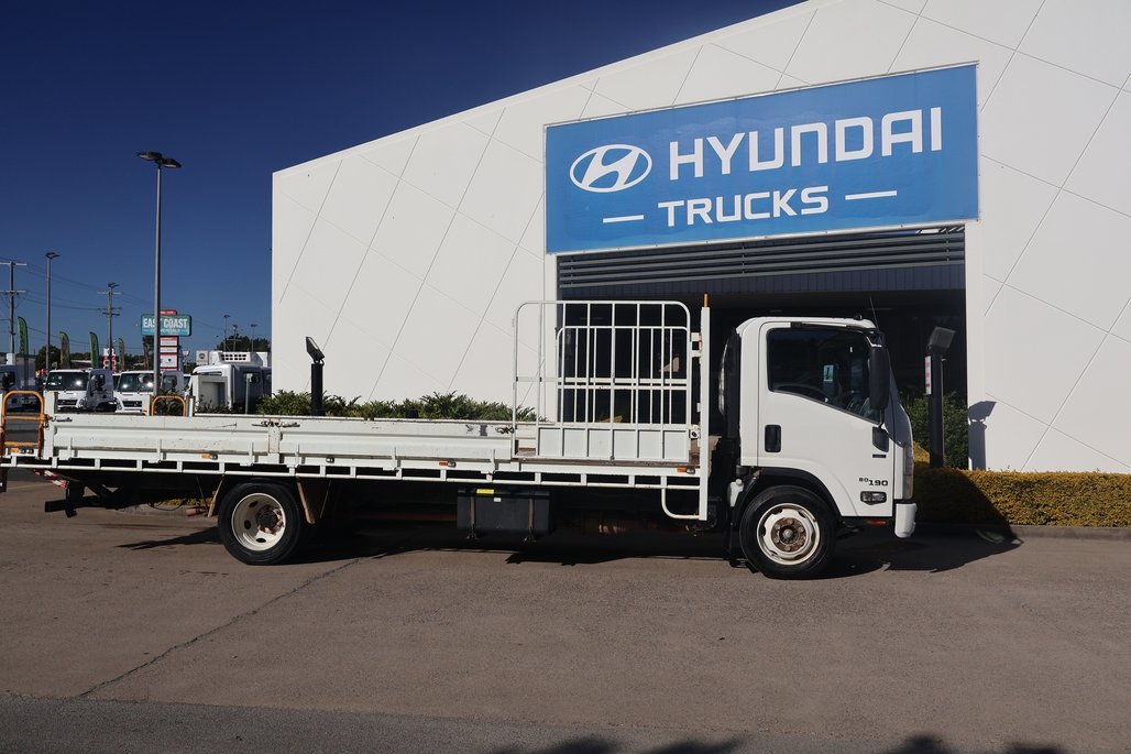 2019 Isuzu Nqr 80-190 image 23