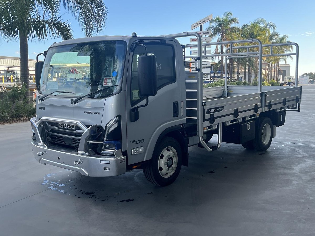 2026 Isuzu N Series image 7